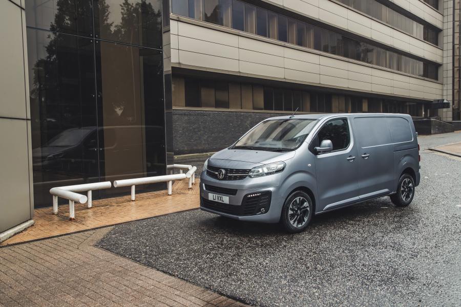  Vauxhall Vivaro Van 2019 года  (фото 10 из 35)